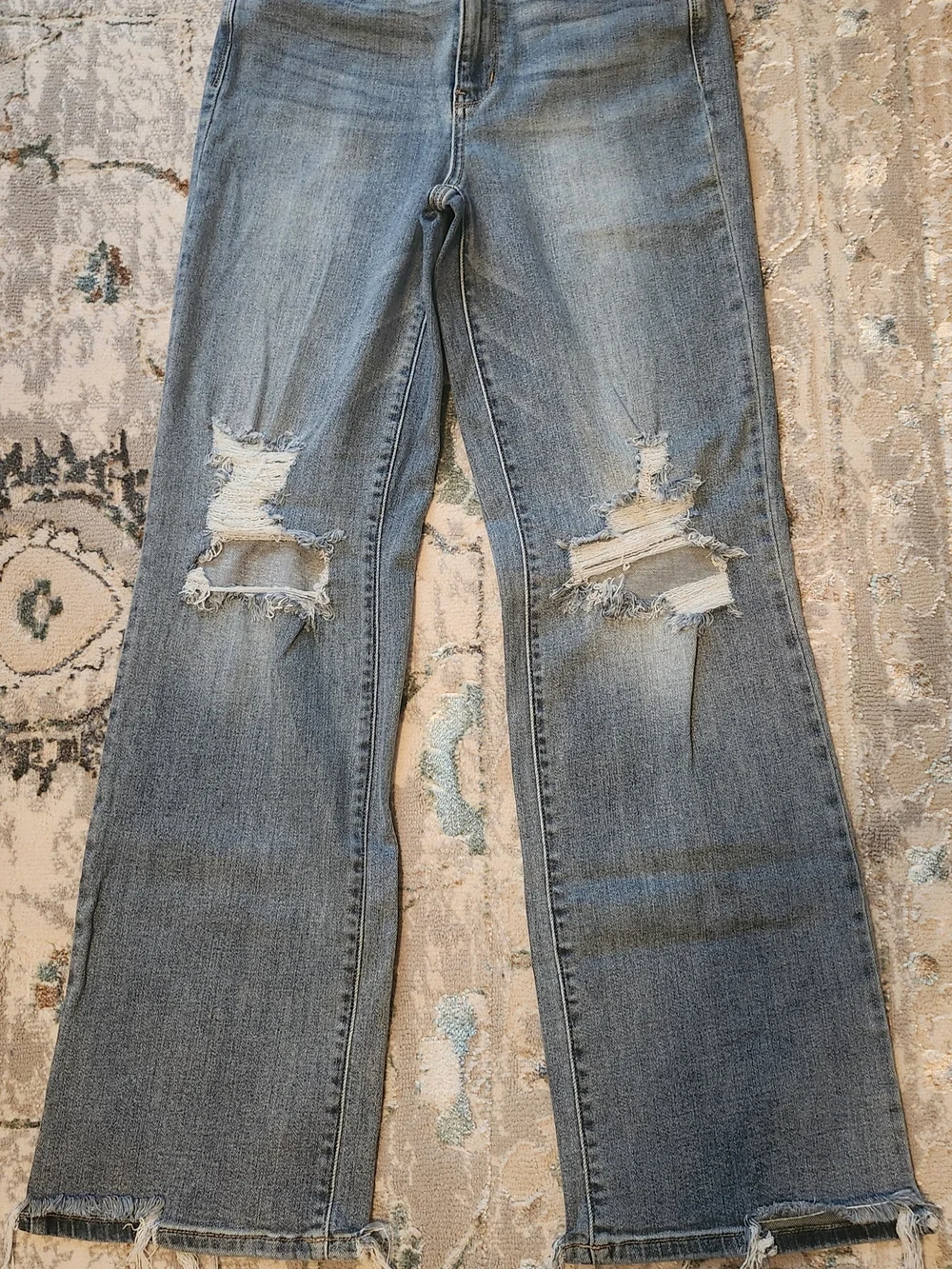 Judy Blue Light Blue Distressed Straight Leg Jeans